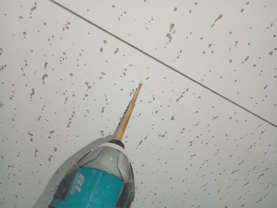 ジプトーン天井近景