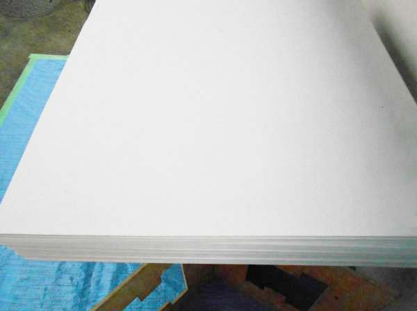 ケイ酸カルシウム板の例　施工前の新材